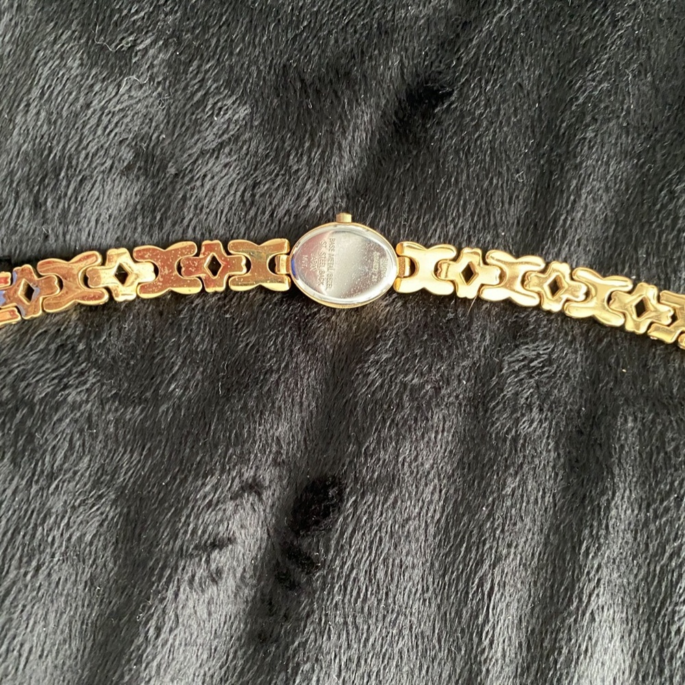 Gold Woman's Watch - Picture 3 of 3